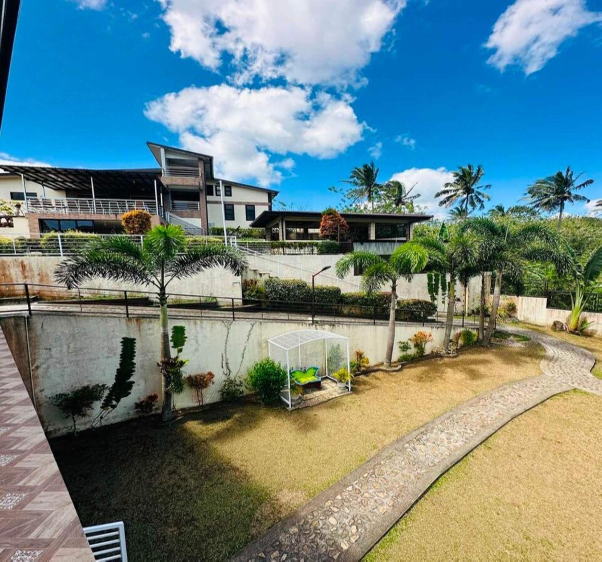 Oyo 1067 Villa Sofia At Silang Tagaytay City ภายนอก รูปภาพ
