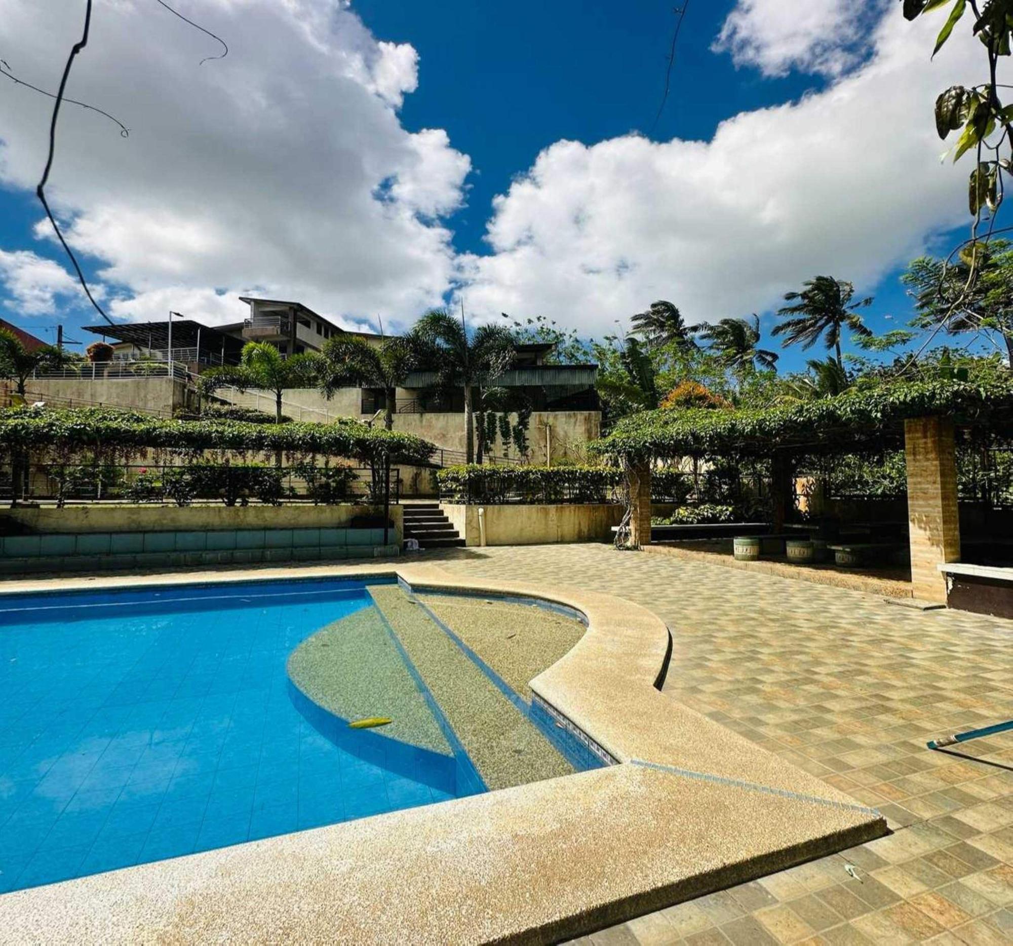 Oyo 1067 Villa Sofia At Silang Tagaytay City ภายนอก รูปภาพ